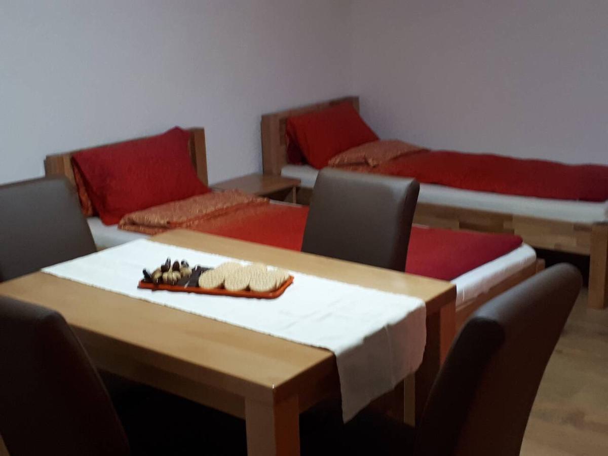 Apartmani Tajra Visoko Extérieur photo